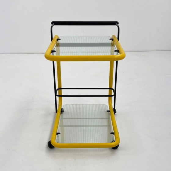 Image 1 of Chariot de service jaune postmoderne à motif Quaderna, années 1980
