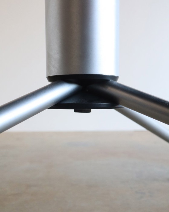 Image 1 of Tavolo rotondo vintage Fritz Hansen di Vico Magistretti