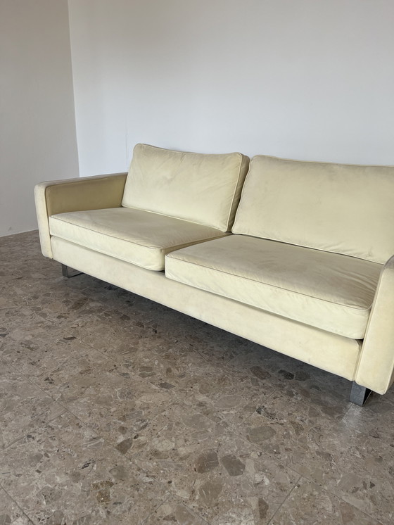 Image 1 of Canapé intemporel COR Conseta