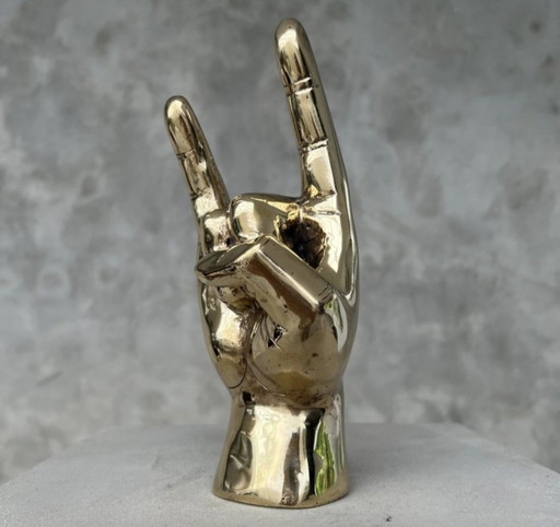 Rock on with metal - scultura