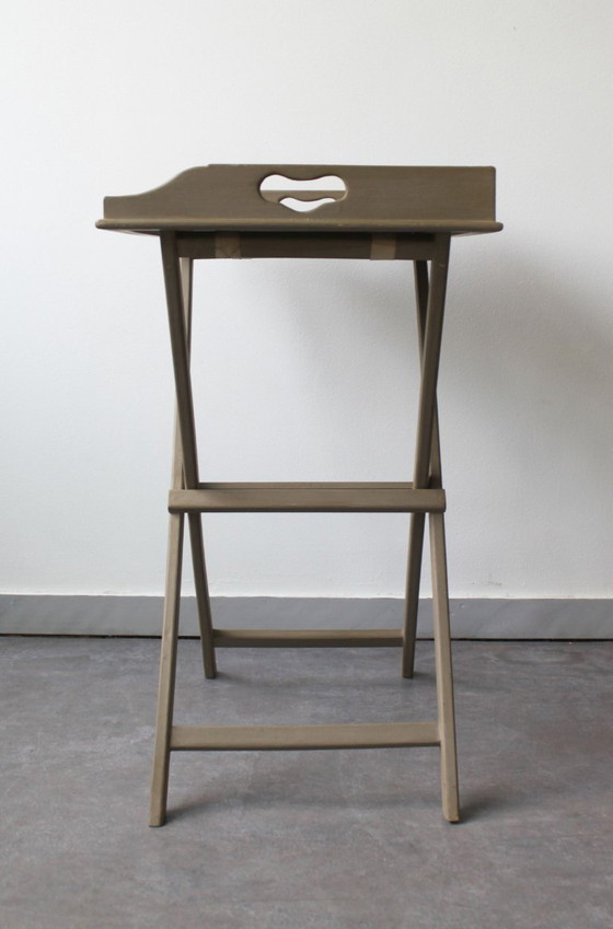 Plateau de service pliant et amovible en bois peint taupe – Tables d'appoint, Wood (photo 7 of 9)