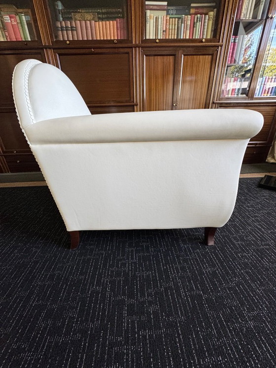 Poltrona Frau „Lyra“ Leather Armchair – Design Classic in White (Genuine Leather) – Wood (photo 2 of 5)