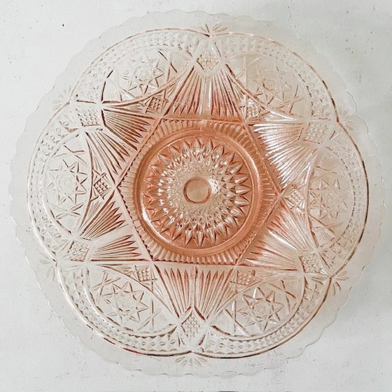 Image 1 of Art-Deco-Obstschale aus rosa Kristall, 1930er Jahre, Fait en Belgique