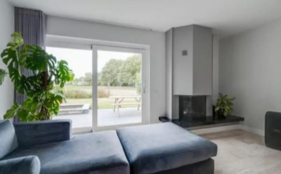 Image 1 of Luxe hoekbank + poef 