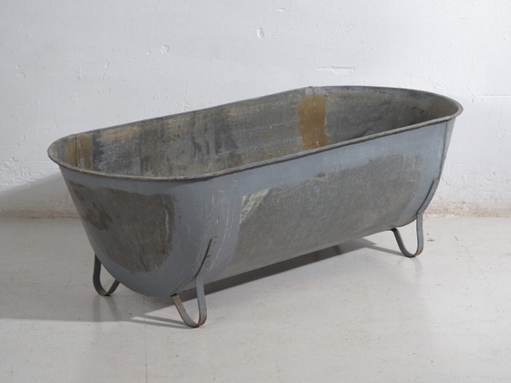 Baignoire industrielle ancienne en zinc - Europe Centrale (vers 1900) #4 – Objets déco, Iron, Rustic (photo 2 of 40)