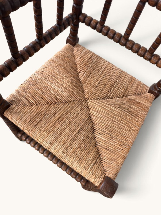 Vintage bobbin hoekstoel van eiken met rieten zitting – Stoelen / fauteuils, Rattan, Wood (photo 5 of 9)