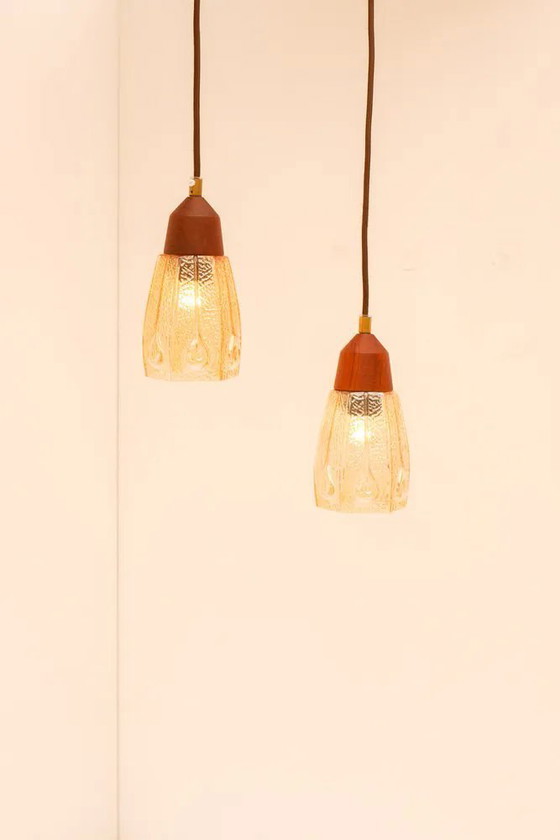 Image 1 of Suspensions en verre de Pukeberg, Suède, années 1960, lot de 2