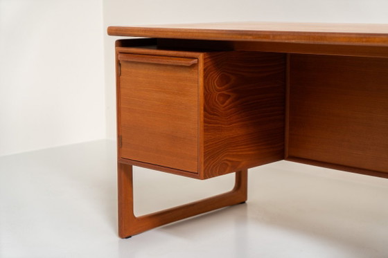 Scrivania direzionale in teak di G.V. Møbler (Danimarca, anni '60) – GV Mobler, Scrivanie, Wood (photo 5 of 11)
