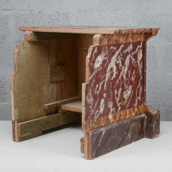 Sgabello laccato del XVIII secolo con base rossa e verde – Sgabelli, Legno, Klassiek (photo 2 of 15)