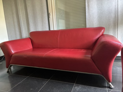 Canapé en cuir rouge