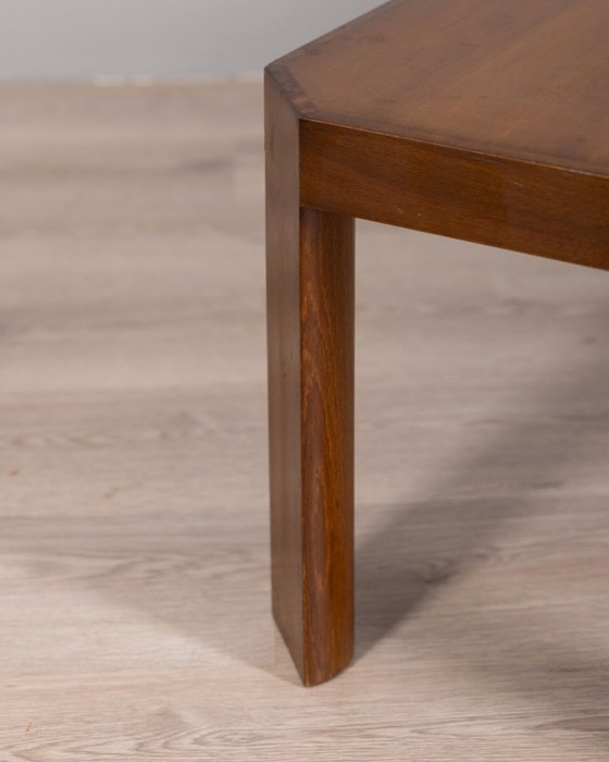 Image 1 of Vintage salontafel uit de jaren 60 van walnoothout, Italiaans design.