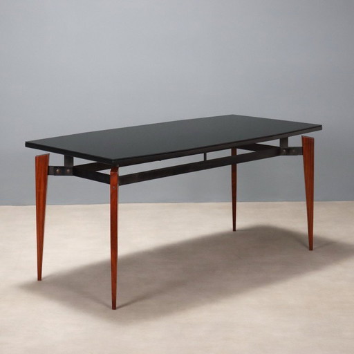 Vintage tafel uit de jaren 60