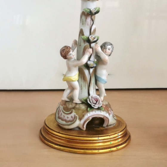 Image 1 of LAMPADE DA TAVOLO IN PORCELLANA