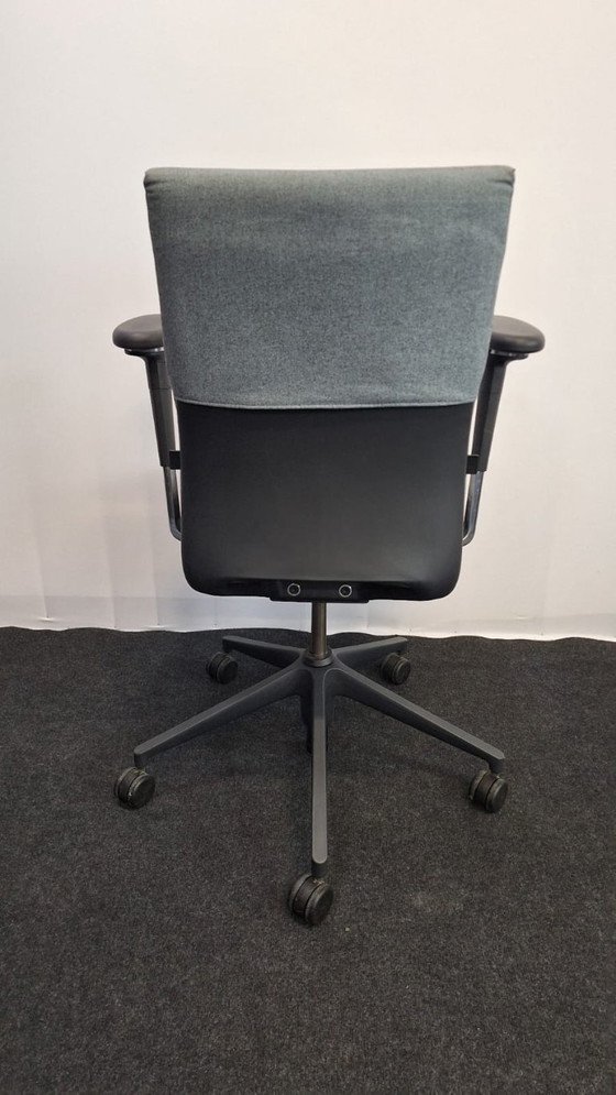 Image 1 of Sedia da ufficio Vitra ID Soft Chair