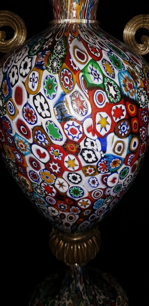 Grand vase Millefiori en verre de Murano avec feuilles d'or signé