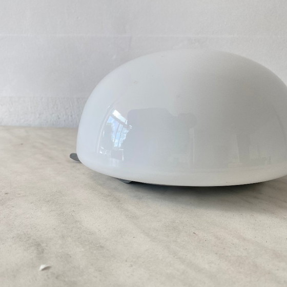 Image 1 of Plafonnier ou applique murale demi lune 20 cm verre opaline blanc 1960 1970 luminaire ancien