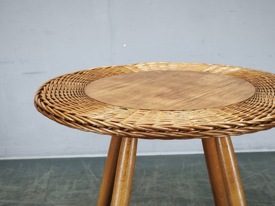Image 1 of Table d'appoint en rotin et hêtre de Jan Kalous, Tchécoslovaquie, années 1970