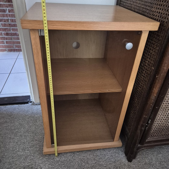 Image 1 of Mueble HiFi con puerta de cristal y pasacables trasero 77x48x45 cm