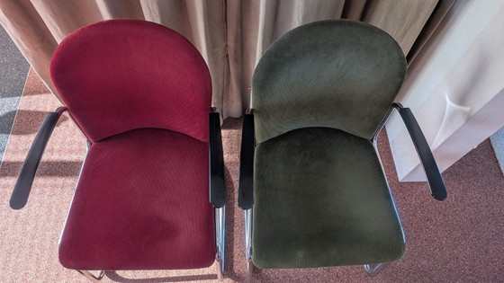 Image 1 of Twee Gispen 413 Stoelen