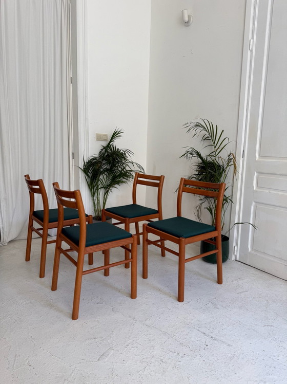 4 Scandinavian solid teak Dining chairs, Textile, Wood, Brown (photo 2 of 9)