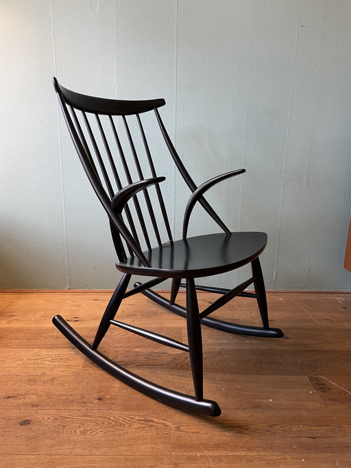 Kraamstoel schommelstoel Design danois Wikkelso