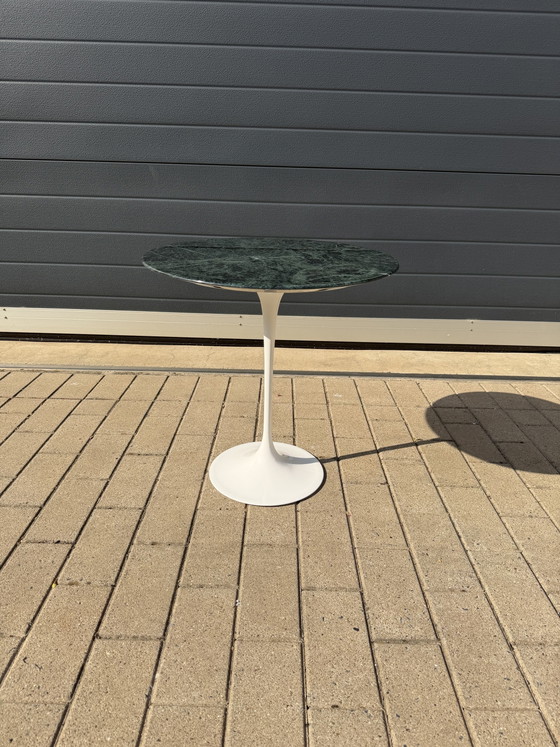 Image 1 of Table d'appoint Knoll Tulip en marbre Alpe Verde en parfait état !! Eero Saarinen