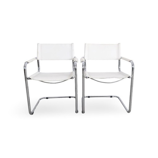 Set di 2 sedie a sbalzo in stile Bauhaus, simili a quelle di Mart Stam e Marcel Breuer.