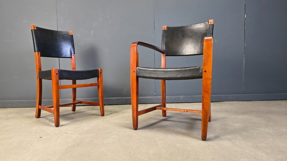 Image 1 of Vintage Spaanse eetkamerstoelen van leer en hout, set van 6 - jaren 70