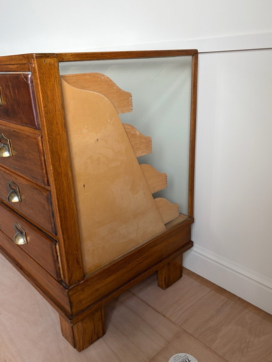 Antique display cabinet/counter – Glass, Wood (photo 6 of 7)