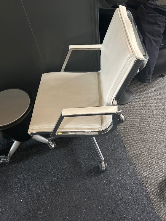 Image 1 of 2x sedie da ufficio LUXY design italiano