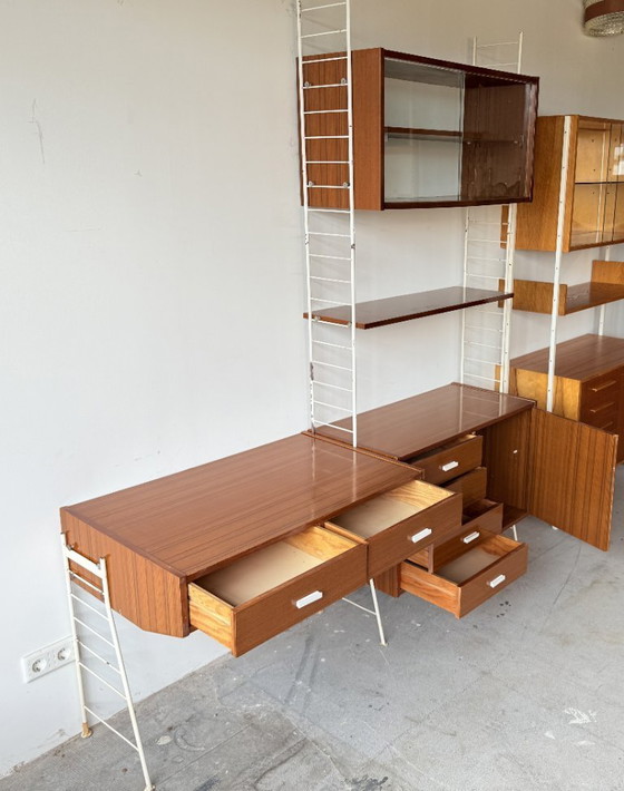 Image 1 of Progetto di ristrutturazione del sistema di pareti modulari Babette DDR