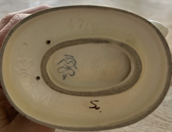 Image 1 of J Hummel Figurines - Fille de l'oie