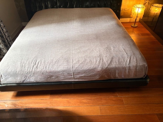 Image 1 of Jackie Poltrona Frau bed, ontwerp Jean Marie Massaud 2006