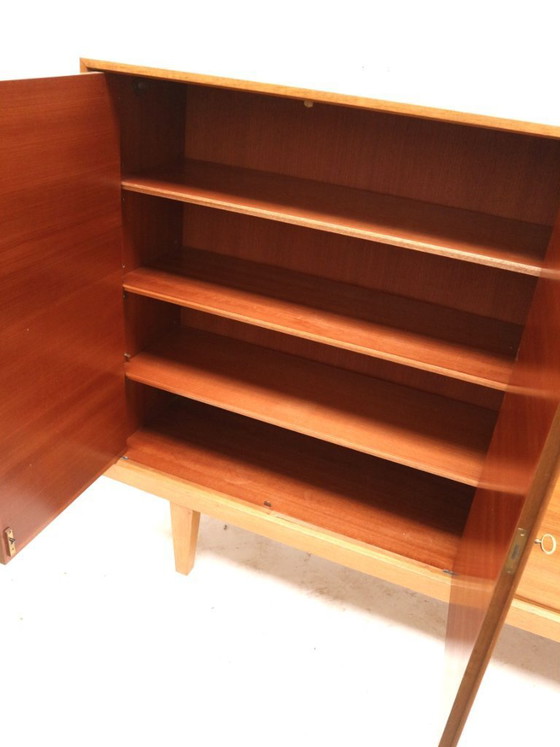 Image 1 of Grande credenza/madia alta vintage realizzata negli anni '70