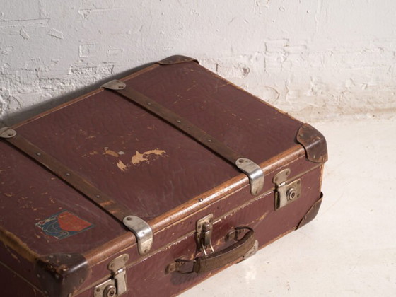 Antique travel suitcase in vulcanised fibre – Czechoslovakia, circa 1930 – Travel bags, Wood, Metal (photo 13 of 39)
