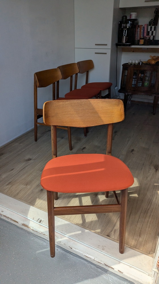 Image 1 of Lot de 4 chaises scandinaves Farstrup Møbler années 1960, assises orange en teck