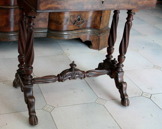 Image 1 of Klassieke Franse decoratie: vintage mahoniehouten naaitafel, hal uit het midden van de 19e eeuw.