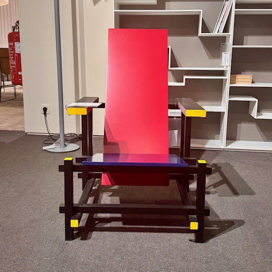 Image 1 of Sillón Cassina rojo y azul