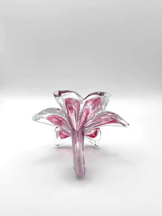 Image 1 of coppia di fiori in vetro artistico realizzati a mano in Italia, secondo la tradizione veneziana di murano, di 20x20x11.