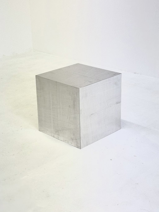 Table d'appoint ou piédestal en aluminium