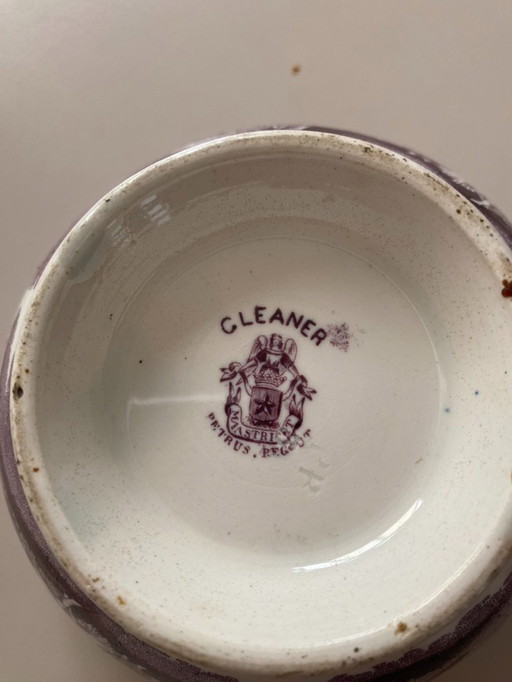 6 bowls by Petrus Regout, Maastricht, Cleaner