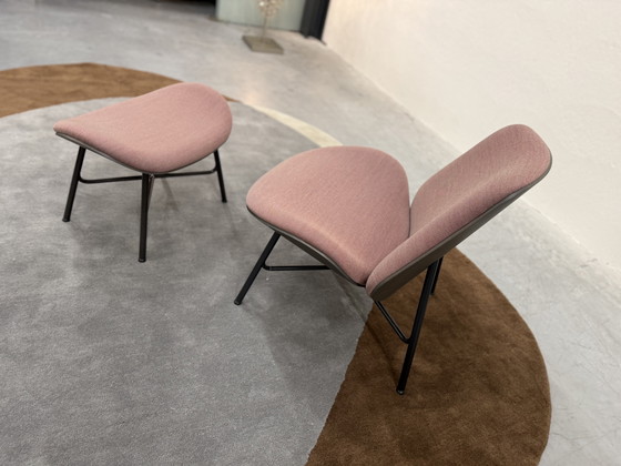 Image 1 of Poltrona Pode Nihan con pouf in tessuto Steelcut trio