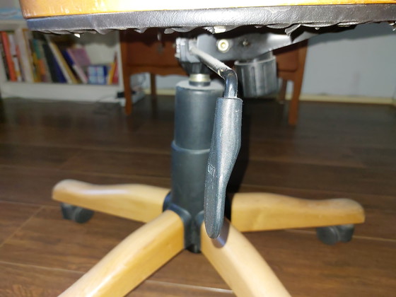 Image 1 of Sedia da scrivania del capitano in legno grezzo