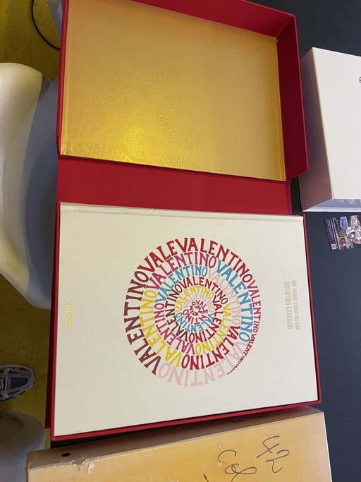Valentino Garavani Luxus-Modebuch – TASCHEN XXL Edition