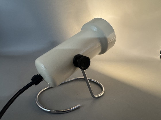 Image 1 of Projecteur vintage crème avec base chromée