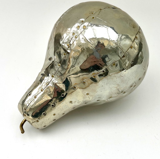 Studio-Metal-Art / Brutalist Metal Fruit Sculptures (ca. 1970/80er) Handgefertigte Metall-Skulptur „Birne" -