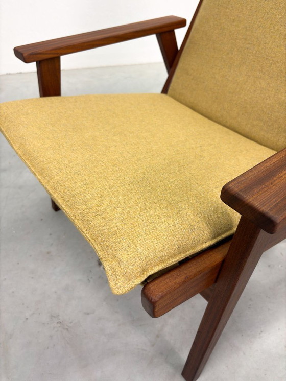 Image 1 of Vintage Lotus 1611 Armchair Rob Parry for Gelderland