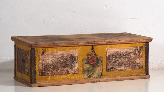 Antique trunk with metal structure (c.1920) #2 – Travel bags (photo 3 of 40)
