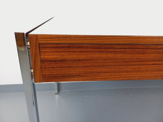 Image 1 of Vintage modernistisch bureau van palissander, melamine en metaal uit de jaren 60 en 70