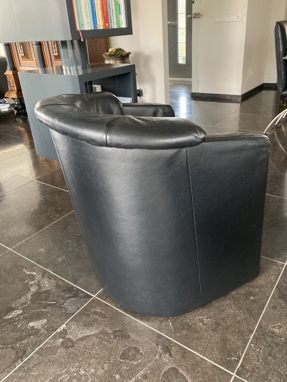 Image 1 of Due poltrone Rolf Benz modello 390, in pelle nera